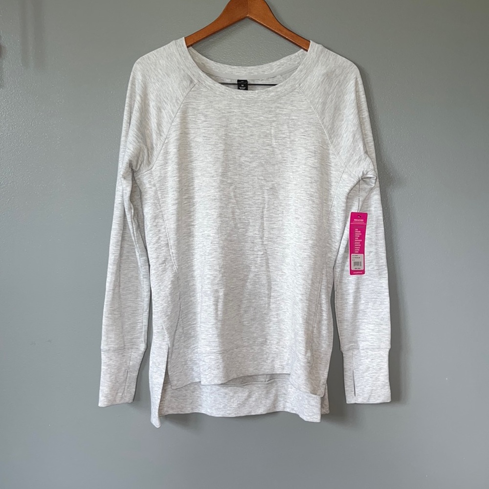 Yogalicious gray crew